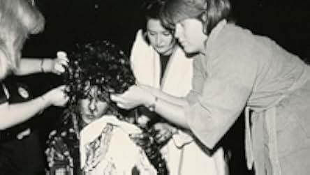 Too Macabre: The Making of Elvira, Mistress of the Dark 2018