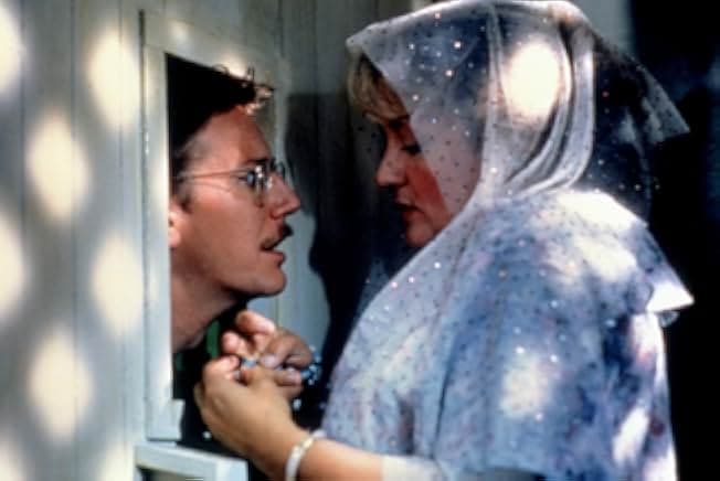 Rosalie Goes Shopping 1989